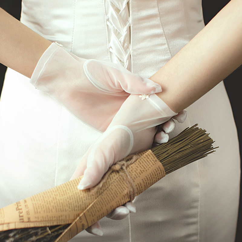 신부 흰색 진주 장갑 여성 수제 짧은 얇은 결혼식 흰색 거즈 간단한 한국어 레이스 복고풍 패션 공