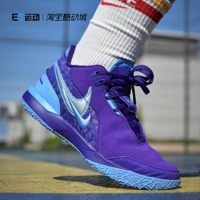 詹姆斯复古运动篮球鞋