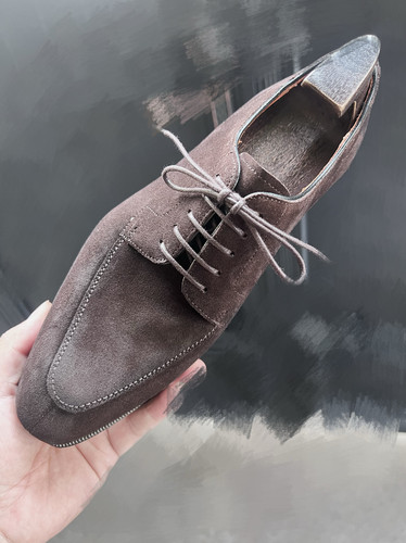 咖啡反绒牛皮德比正装皮底手工固特异男鞋新款四季