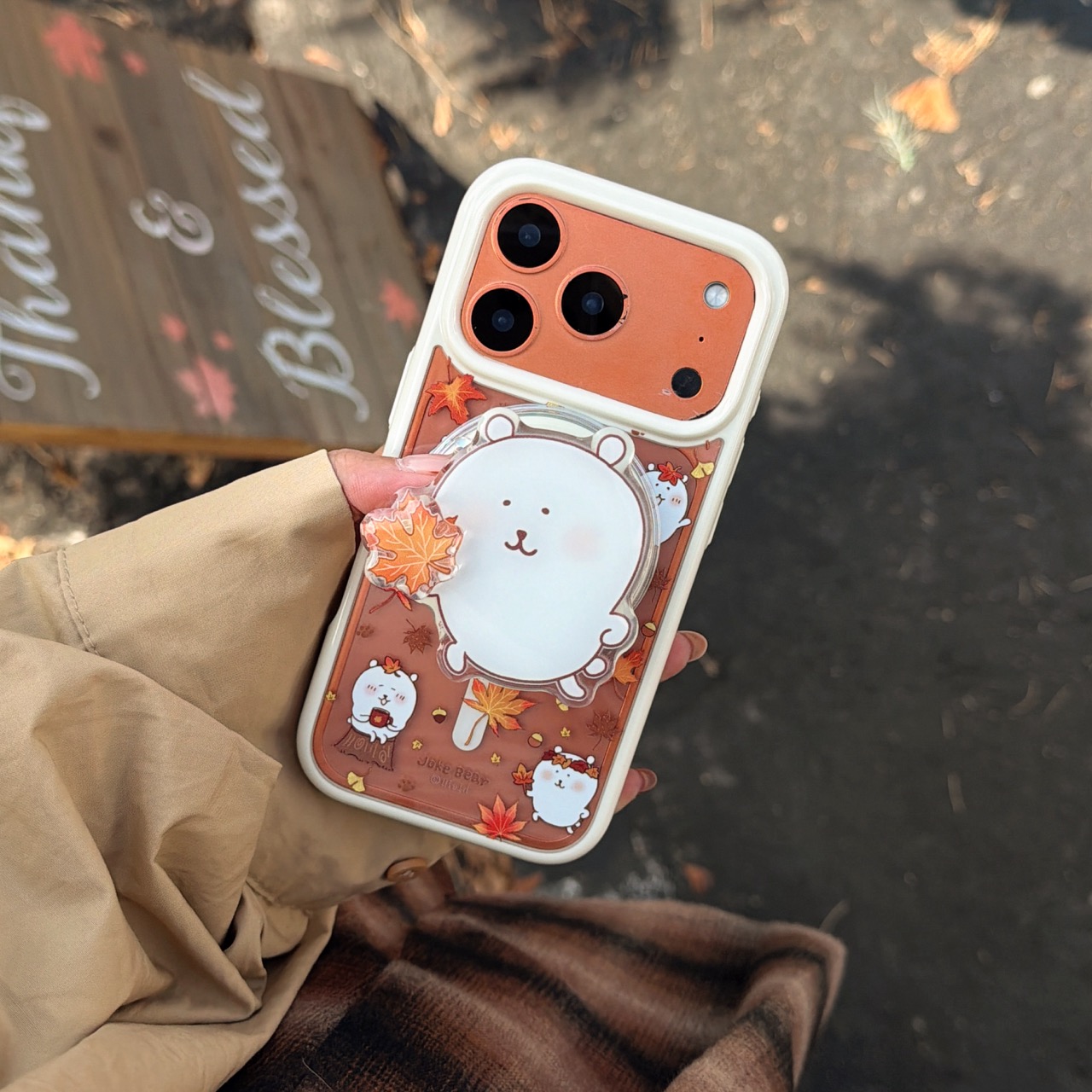 秋冬氛围感枫叶自嘲熊旋转磁吸支架适用iPhone17promax透明手机壳苹果16pro创意15pm防摔13/14可爱卡通保护套