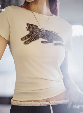 马登美式正肩插画短袖T恤白色复古印花内搭上衣个性感显瘦夏日女