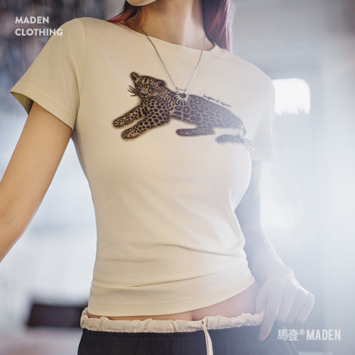 马登女装美式正肩插画短袖T恤