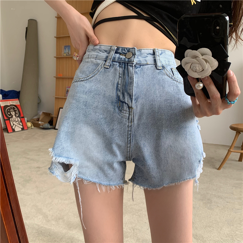 Real photo 2021 summer new loose and thin love embroidery denim shorts high waist hot pants