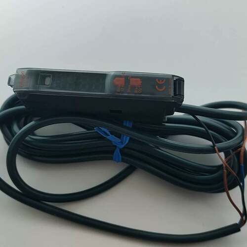 可维修E3X-SD11，正品欧姆龙光纤放大器