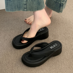 超火夾腳拖鞋 配裙子厚底海邊沙灘涼 夏季 品牌人字拖女外穿2025新款