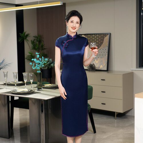 中式藏青色醋酸缎中长款旗袍礼服
