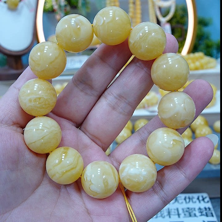 19+*手饰