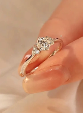 同款闪钻锆石六爪戒指女 简约时尚设计感冷淡风食指戒指环