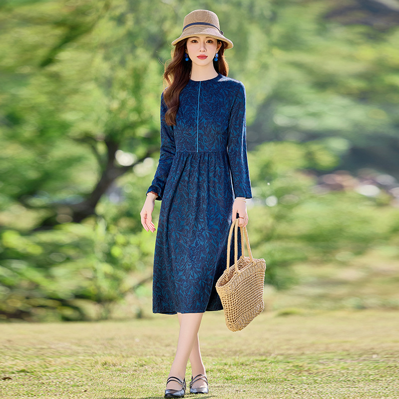 2025秋新款高品质显年轻大码遮肉气质洋气碎花连衣裙长裙SY2415