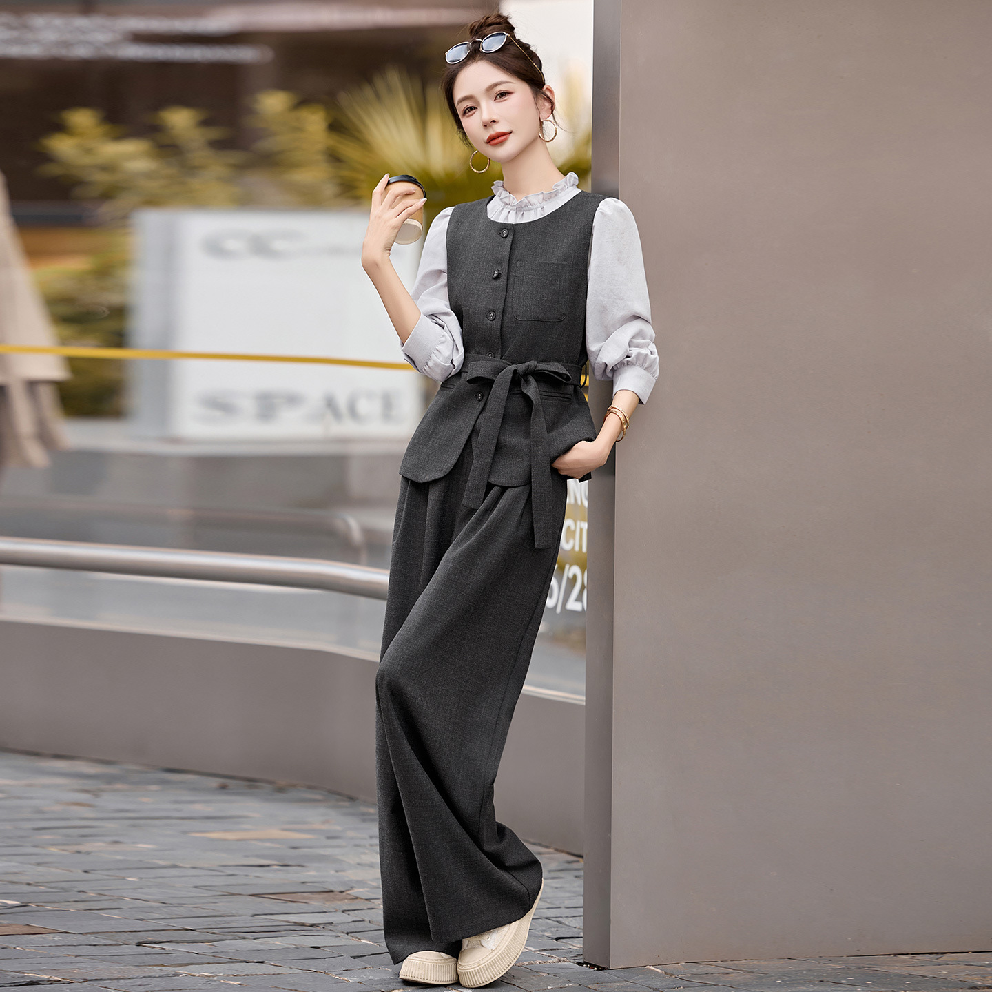 洋气套装女2025秋季新款洋气减龄马甲针织衫阔腿裤三件套 ME5718