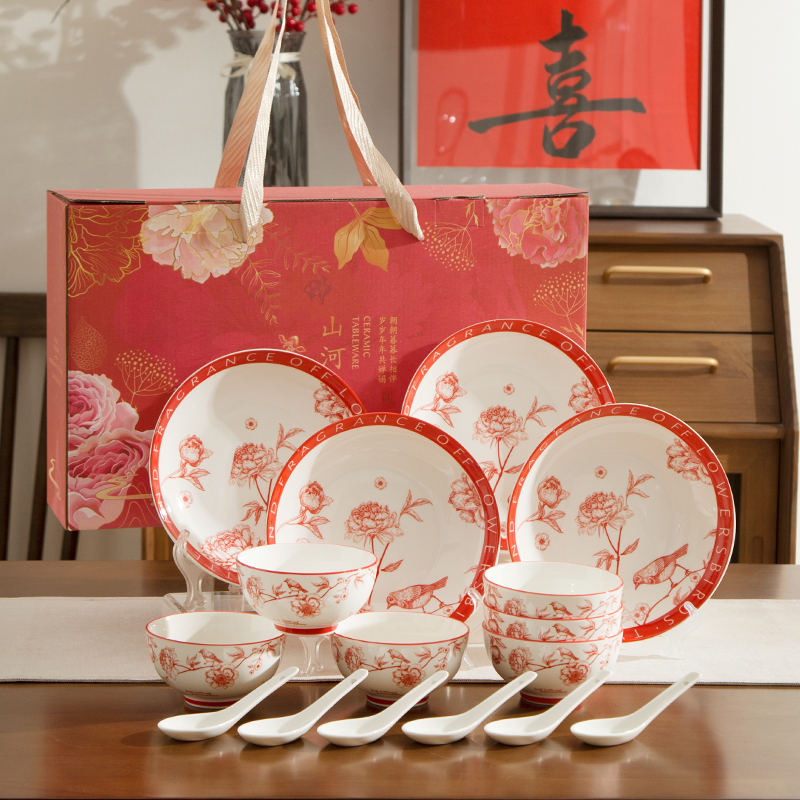 复古花卉陶瓷餐具彩盒