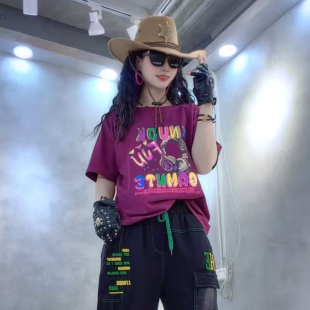 透气宽松百搭T恤短袖 欧货潮牌大码 薄款 2026夏季 圆领套头上衣 女装