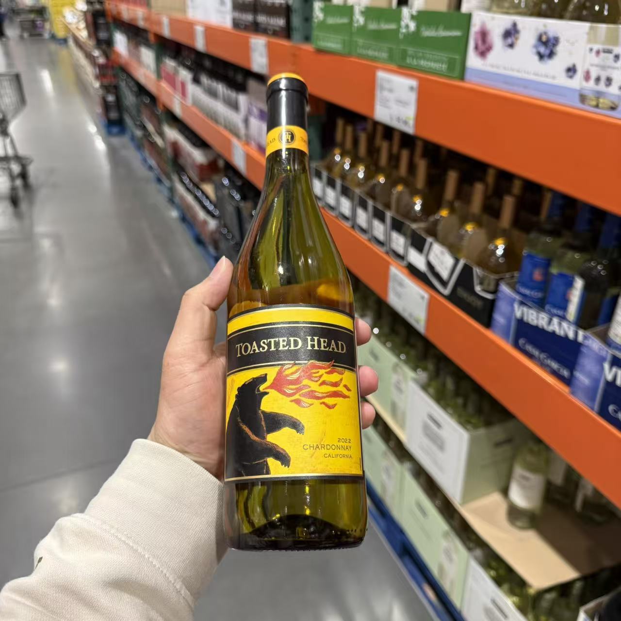 霞多丽白葡萄酒入口清爽口感平衡