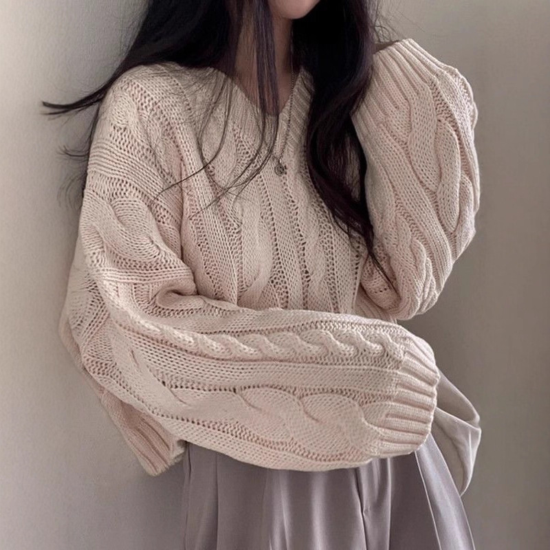 chic复古麻花V领套头长袖毛衣女秋冬新款宽松短款慵懒风针织上衣