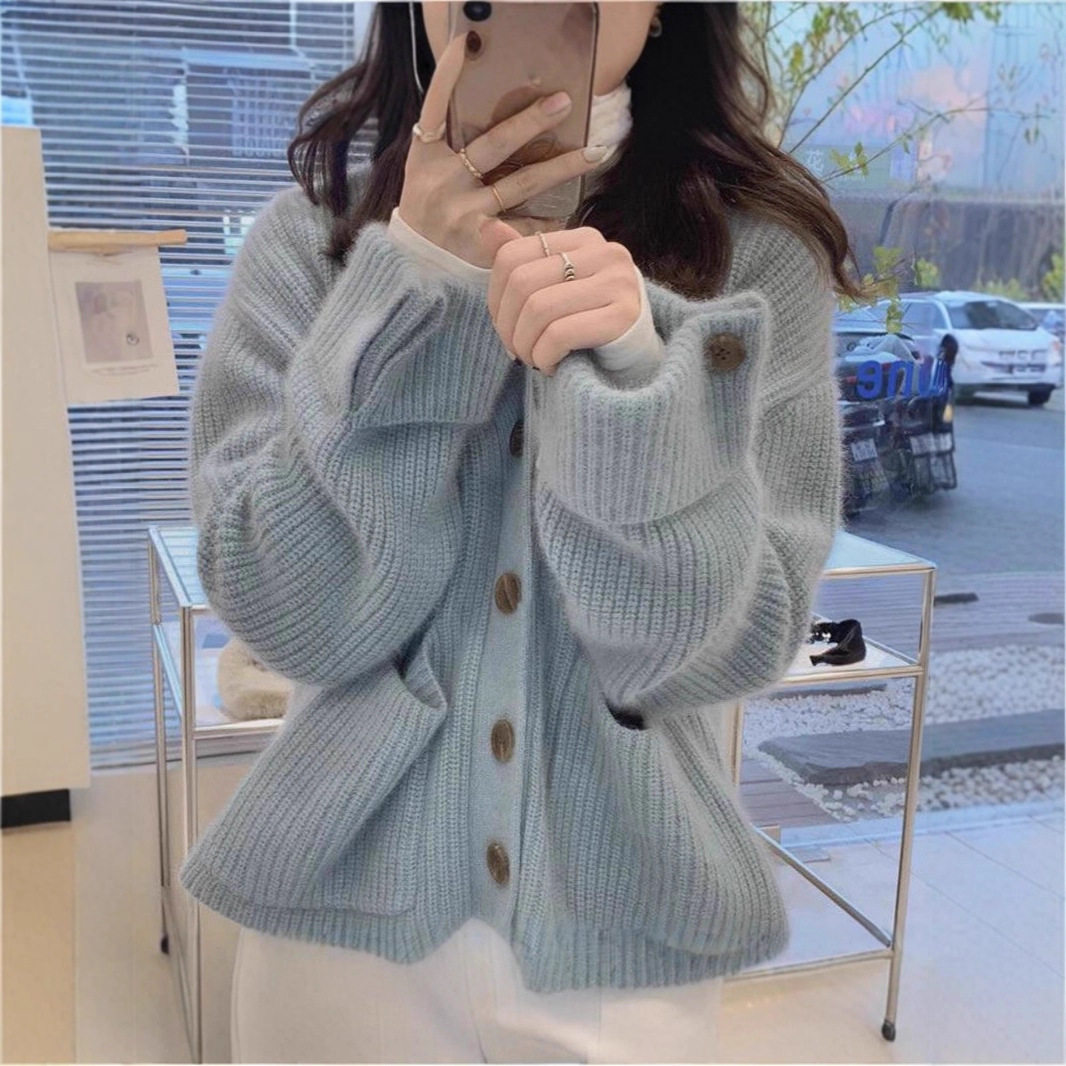 韩版V领软糯毛衣女秋冬新款单排扣宽松百搭慵懒风针织开衫外套潮