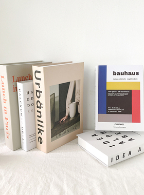 英文北欧风格咖啡厅装饰书摆件