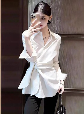 高级感简约翻领设计感收腰绑带白色衬衫2026春季女装新款小众上衣