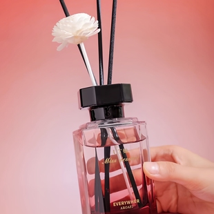 香薰室内持久留香家用卧室女生淡香卫生间香氛UT她车厘子真我蔚蓝