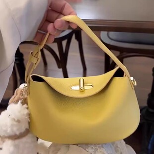 上班手拎包包女式2026新款小鸡黄元宝包轻奢小众高级感单肩斜挎包