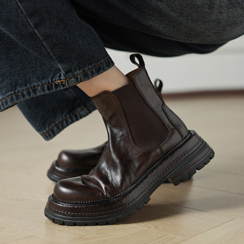 轻盈舒适厚底头层牛皮切尔西靴2025秋冬粗中跟圆头真皮套筒短靴女