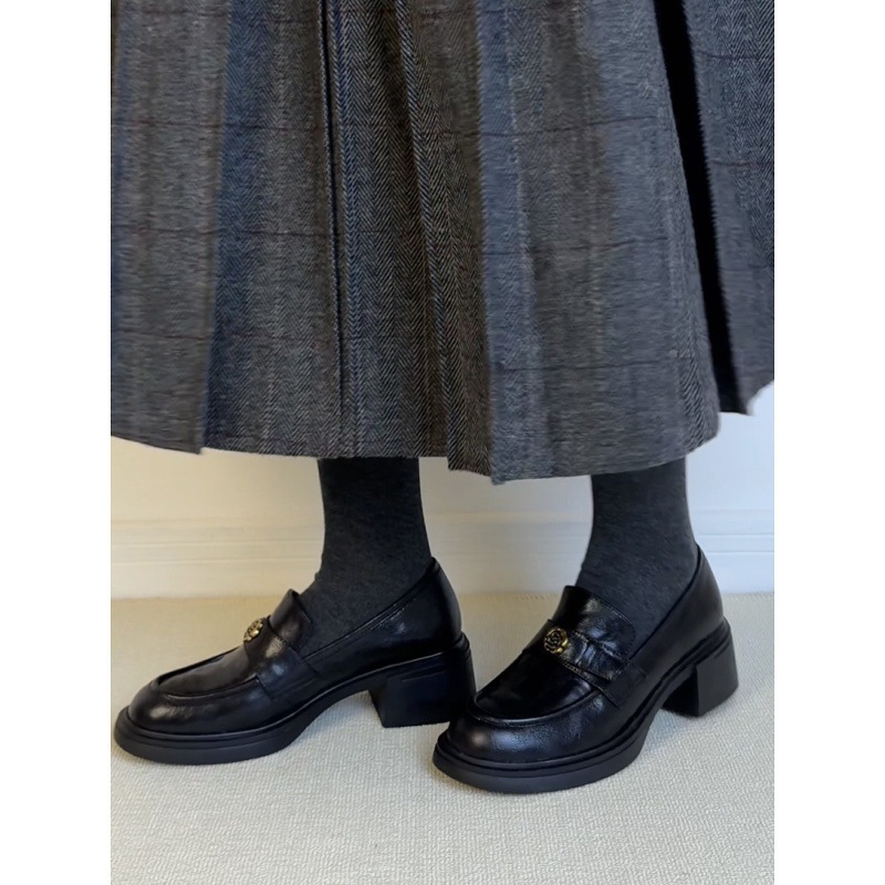 超软小羊皮乐福鞋女山茶花金扣英伦风一脚蹬小皮鞋厚底高跟单鞋