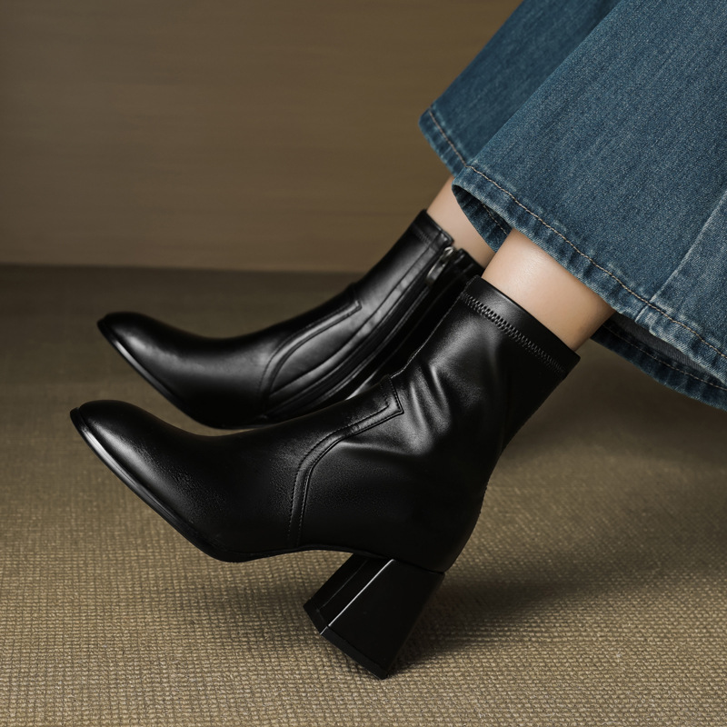 33-40大小码可退韩版百搭瘦瘦靴2025冬通勤粗高跟圆头弹力短靴女