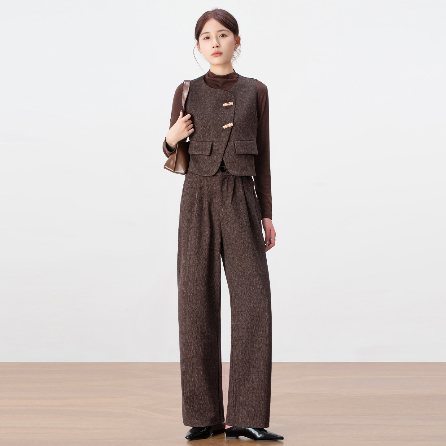 高端轻奢内搭马甲休闲裤套装女秋季2025年新款气质轻熟三件套穿搭,女装/女士精品,时尚套装,淘宝优惠券,粉丝福利购,淘宝优惠卷