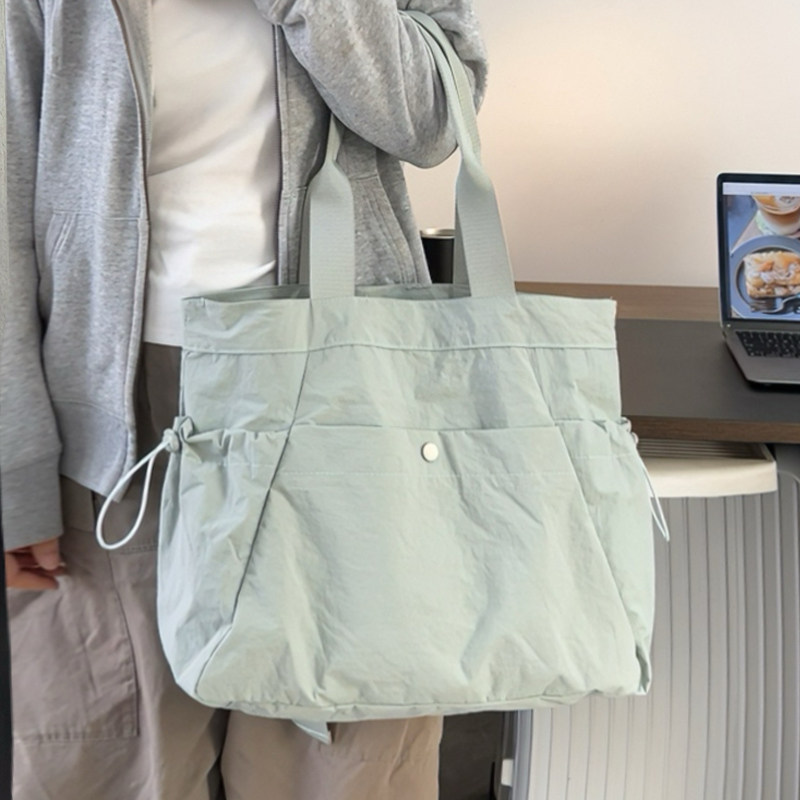 日系无印大容量托特包妈咪包健身包瑜伽包女通勤包旅行单肩帆布包