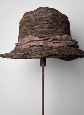 禾创社植物染可折叠草帽女夏松弛随意感渔夫帽收纳轻薄防晒草编帽