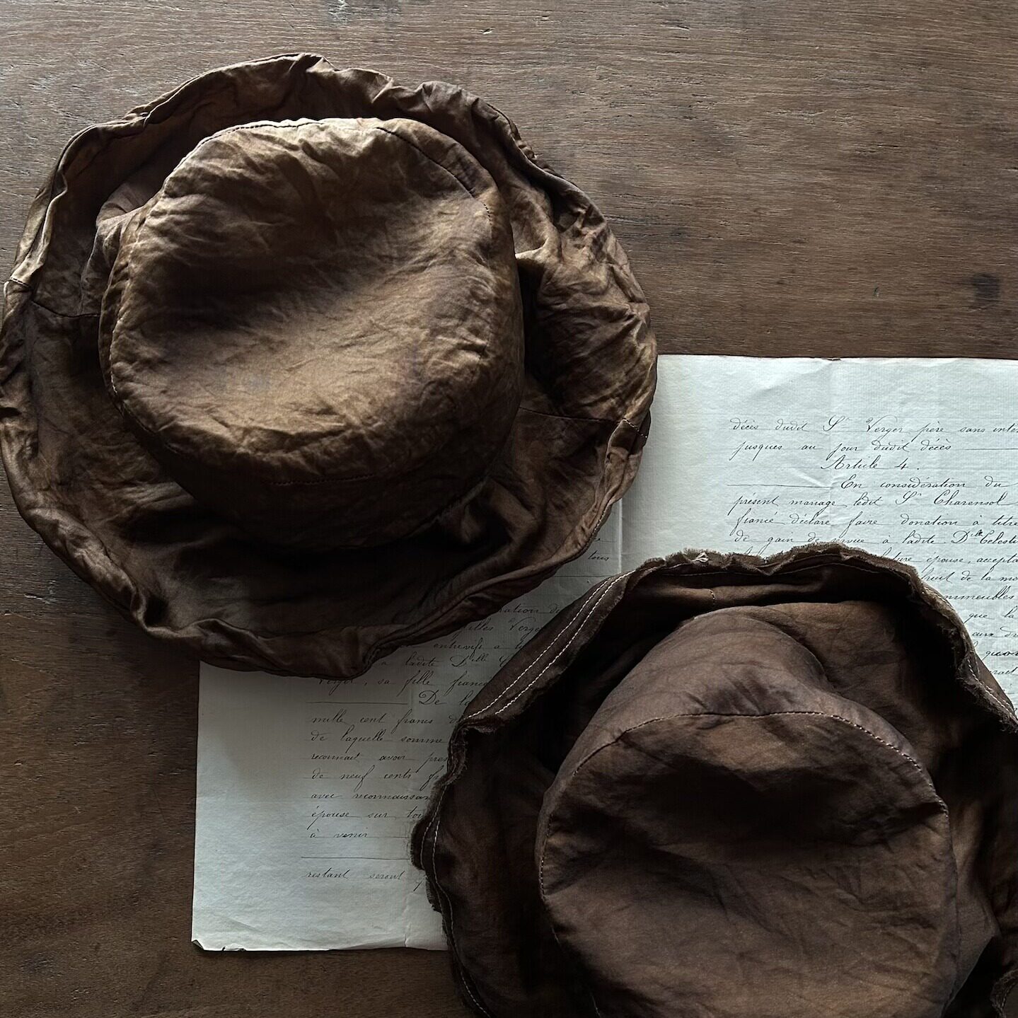 禾创社草木染松弛感桑蚕丝布帽女