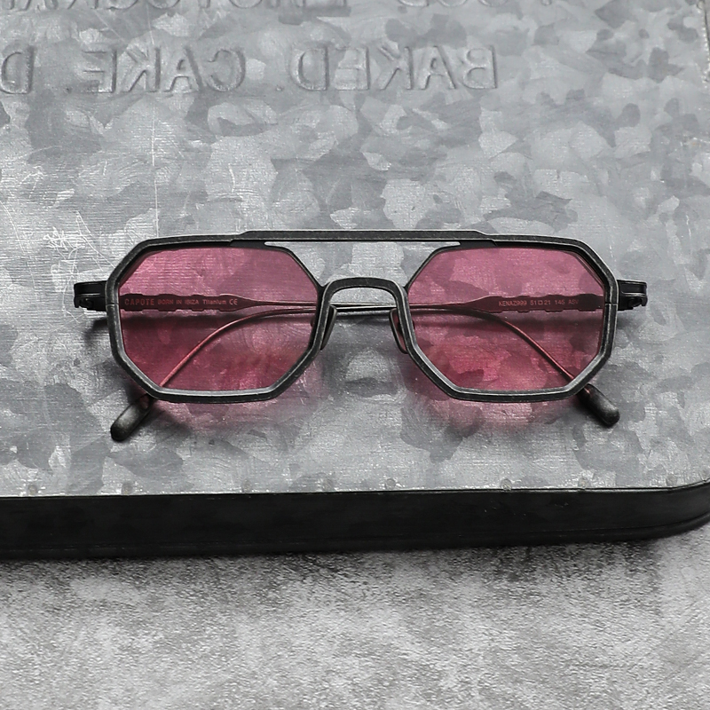 CAPOTE中性誇張鈦金屬風罩款獨特