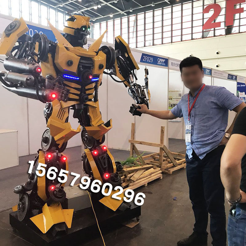 定制广场大型铁艺金属变形金钢大黄蜂擎天柱机器人模型开业摆件