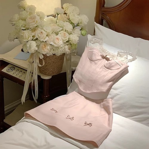 套装小个子蕾丝显瘦鱼骨吊带