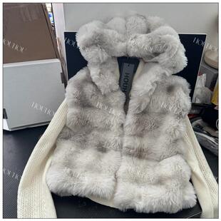 *典藏私服*近期爆问的吐司包灰白连帽环保皮草毛毛马甲外套