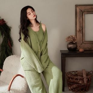 秋冬季半边绒睡衣女士三件套加绒加厚背心带胸垫珊瑚绒家居服冬天