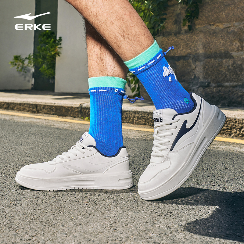 天策鸿星尔克板鞋男鞋2025新款轻便小白鞋冬季运动鞋学生休闲鞋子