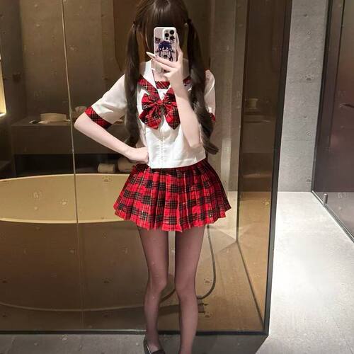 胖MM大码JK制服学院风校供感穿搭短袖衬衫水手服中间服红格短裙女