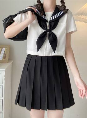 胖MM200斤特大码黑白三本水手服夏中间服短袖jk制服套装学生班服