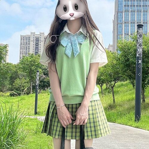 胖MM大码日系JK制服针织衫学生套头马甲背心夏季新品绿格裙小青梅