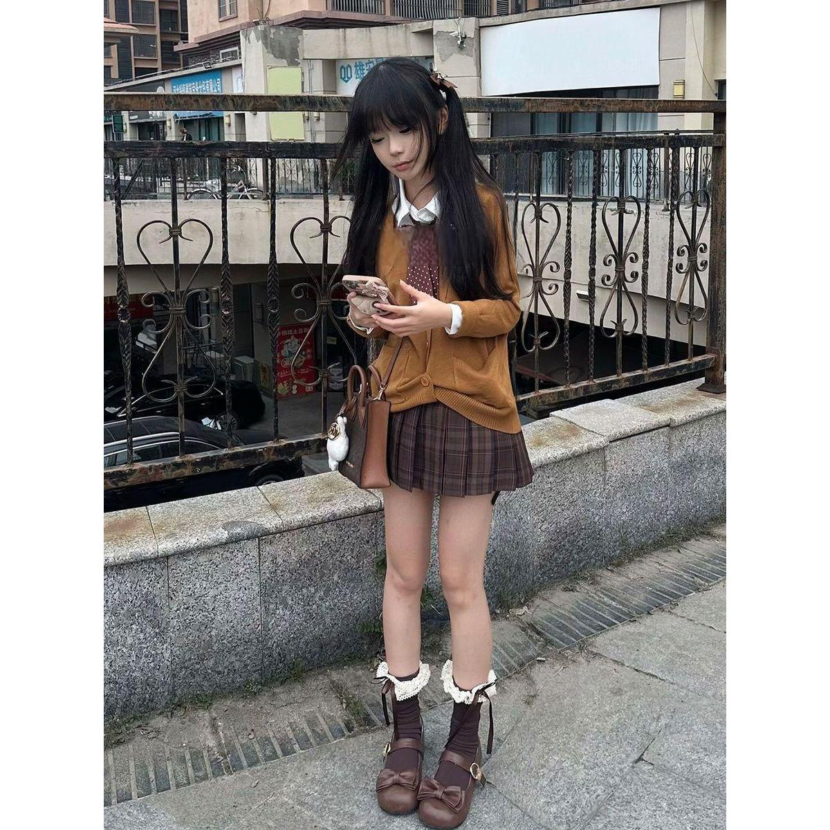 胖MM大码焦糖可颂/JK制服秋冬套装格裙长袖针织开衫毛衣校供软妹