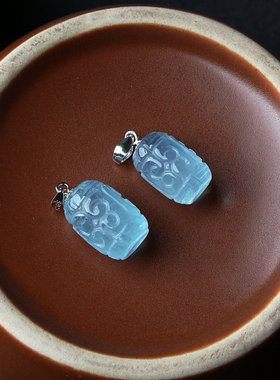 雕刻吊坠蓝水晶海蓝宝银镶嵌