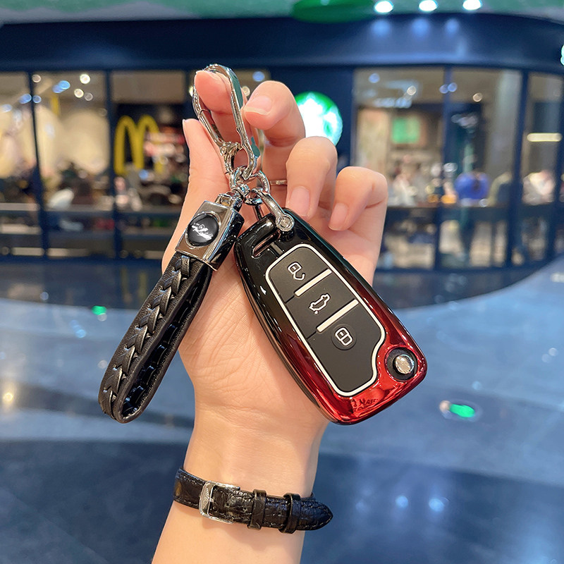 适用奥迪A3 Q3车钥匙套折叠A1 Q2L TT保护壳老款A6 Q5 Q7扣包女