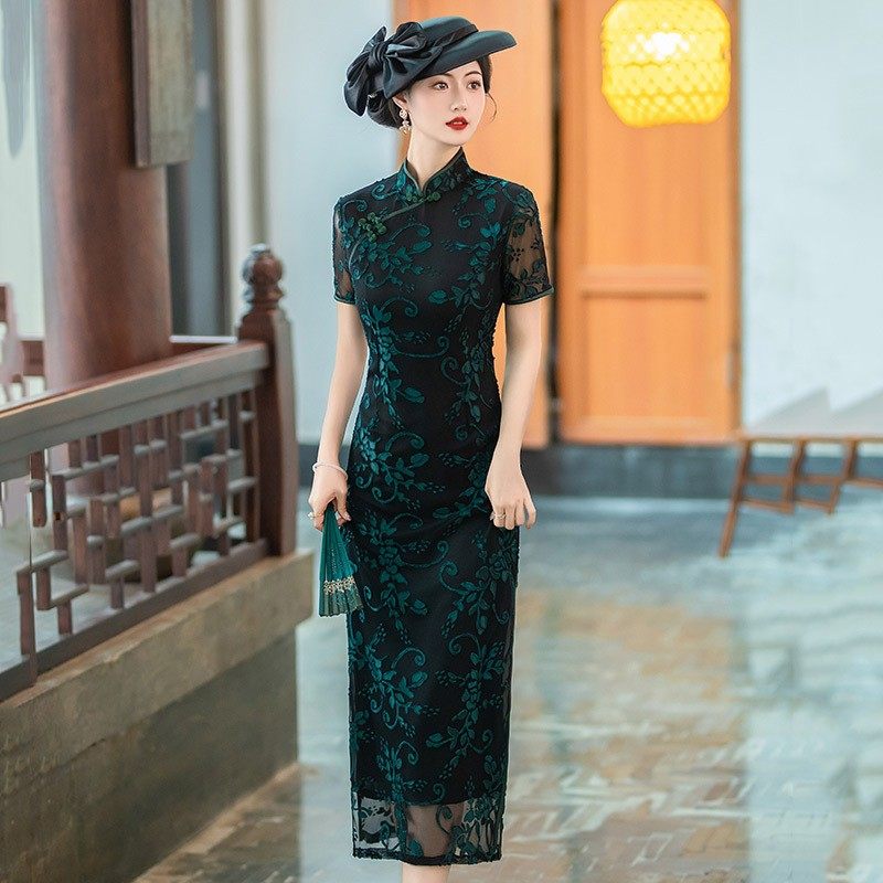 老上海丝绒提花长款旗袍女夏2026年新款短袖年轻款复古修身连衣裙