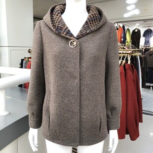 苏拉达唯825-100 中老年人金貂绒连帽外套女冬季新款妈妈羊毛外套