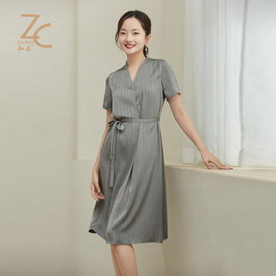 知臣夏季新品 竖条纹宽松显瘦V领短袖连衣裙 22232122