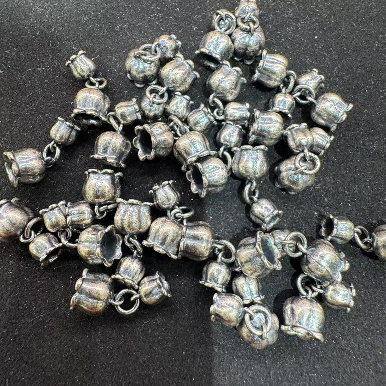 DIY精工三七老银做旧款铃兰花小挂件散件配件手镯手链挂坠双花朵,饰品/流行首饰/时尚饰品新,银饰吊坠,淘宝优惠券,粉丝福利购,淘宝优惠卷