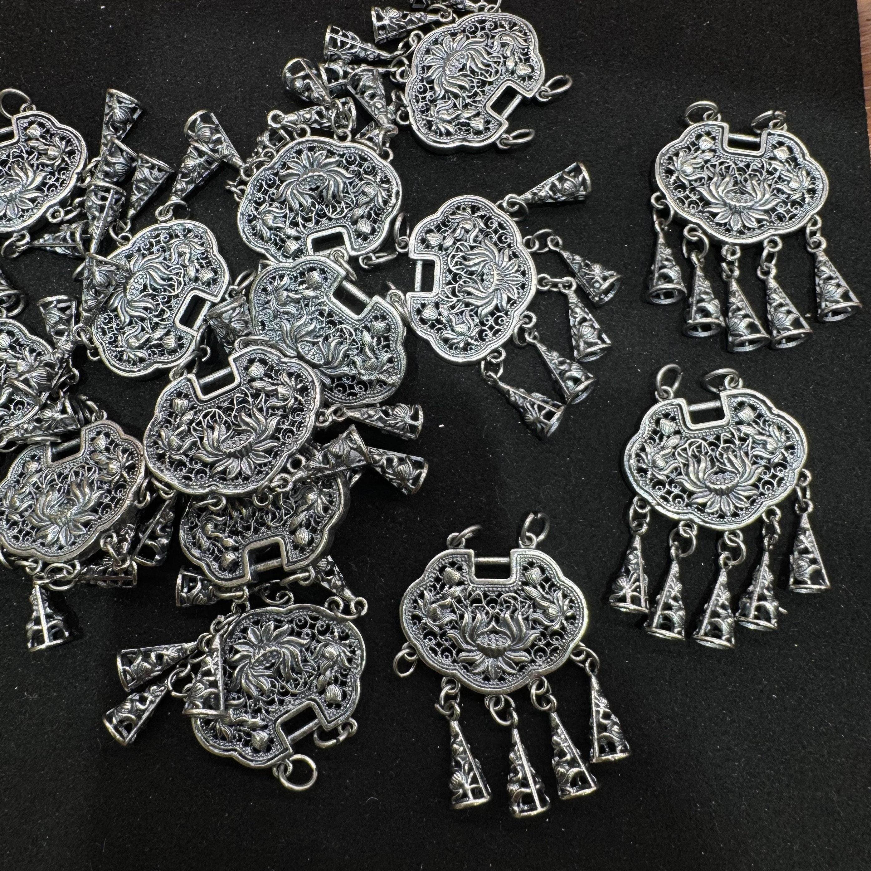 DIY精工三七老银复古双面镂空莲花如意锁子配件女款银锁项坠配饰,饰品/流行首饰/时尚饰品新,银饰吊坠,淘宝优惠券,粉丝福利购,淘宝优惠卷