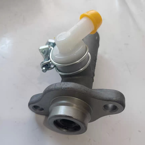 原厂1038跃进钻卡超越 W33 帅虎 H300 H500 离合器总泵 100轻卡