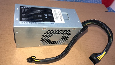 清华同方12小机箱电源接口