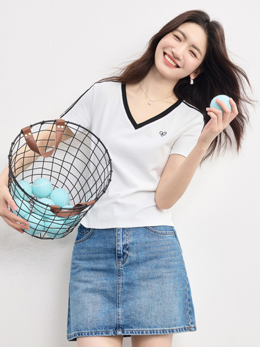 Xishijie casual sports style short-sleeved T-shirt women's right shoulder 2026 summer new embroidered contrasting color V-neck cotton top